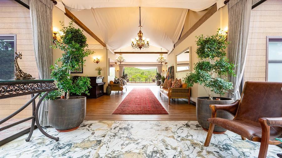 hippo-lakes-mountain-view-entry